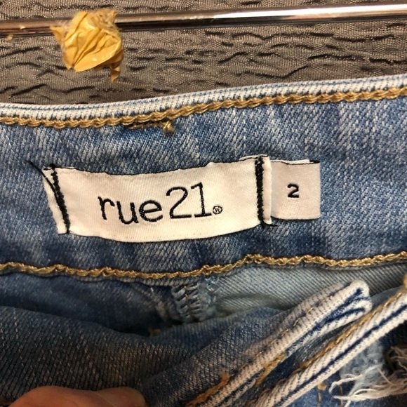 Rue21 size 2 patched blue jeans scrap pieces various colors denim frayed seams - Picture 5 of 10